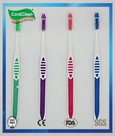 Fresh up Adults′ Nylon Filaments Toothbrush with Anti-Slip Handle